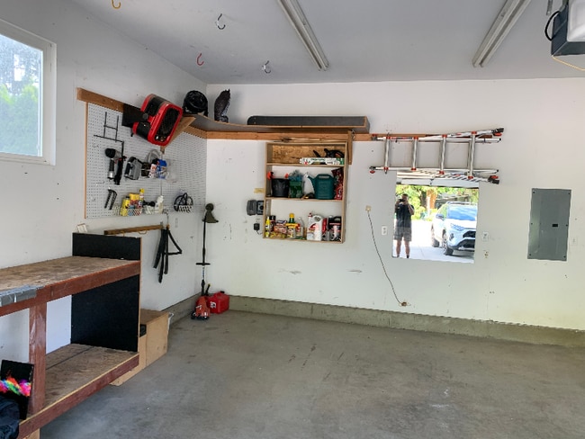 Building Photo - 1301 N Okanogan St