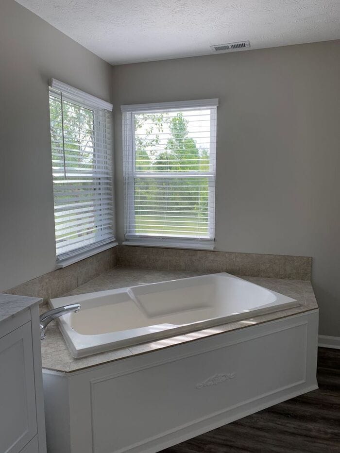 Building Photo - 17733 Cedarbrook Dr