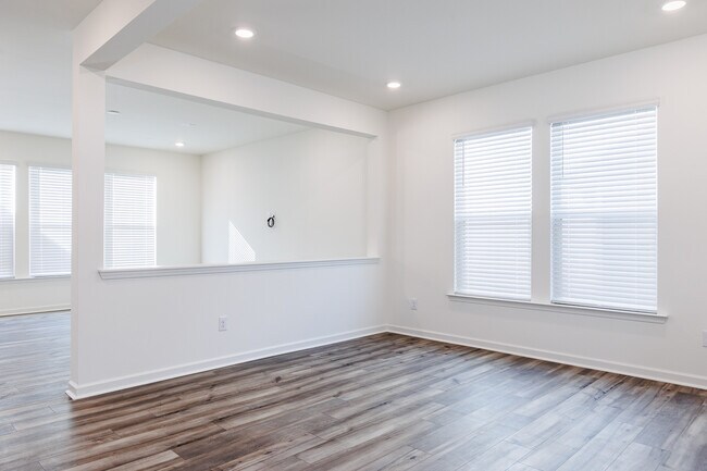 Building Photo - 2710 Turner Pines Dr