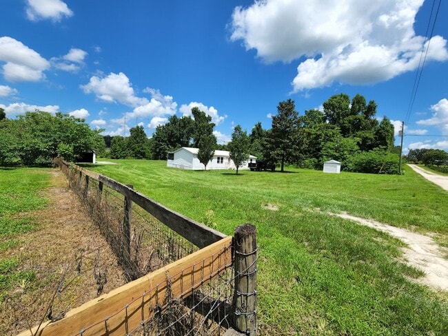 Building Photo - 4 bedroom Acreage Rental with Fenced Paddock – NW Ocala, FL (3 Acres)