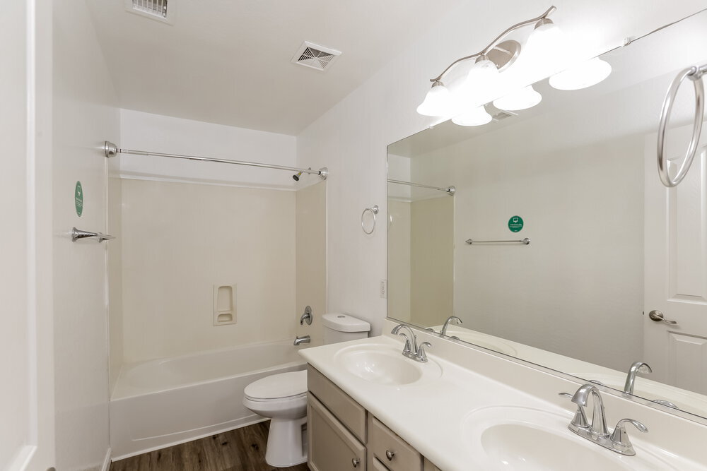 Building Photo - 3447 E Powell Way