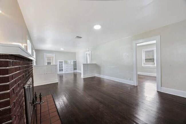 Building Photo - 4119 1st Ave N
