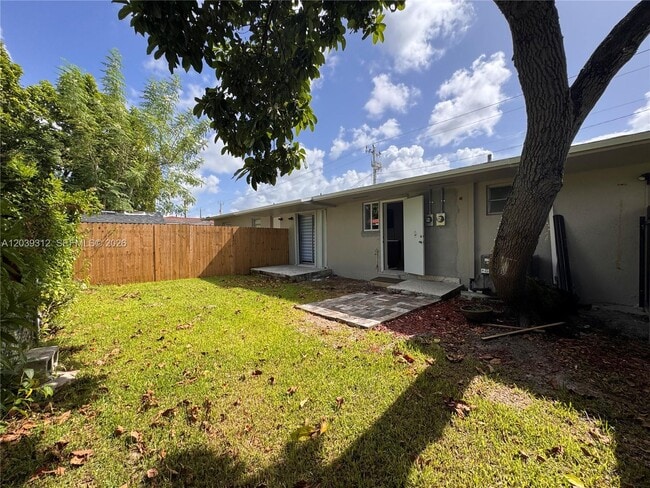 Building Photo - 3632 SW 87th Ave