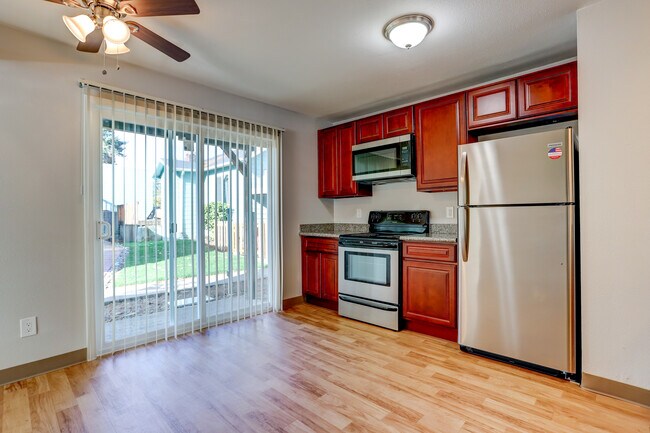 Building Photo - Cherry Park Apartments - NK-2717M