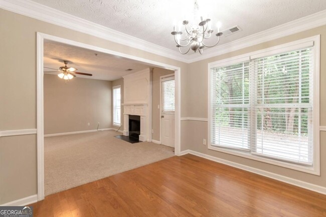 Building Photo - 2020 Briar Creek Ct NE