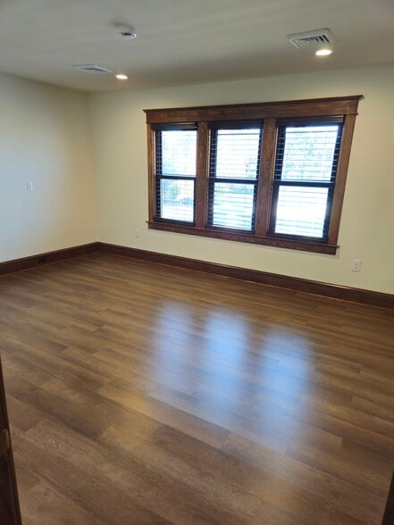 Building Photo - 3142 William Penn Hwy