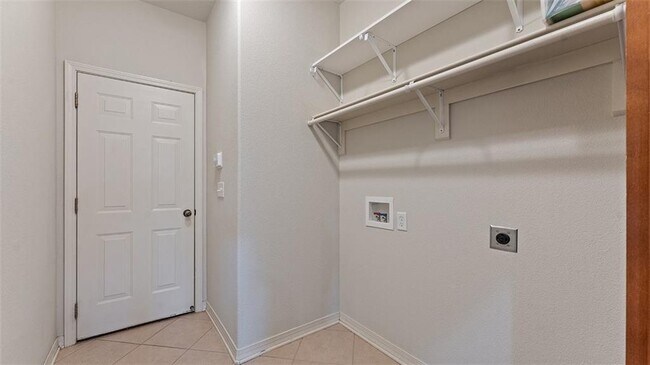 Building Photo - 3257 W Drakestone St