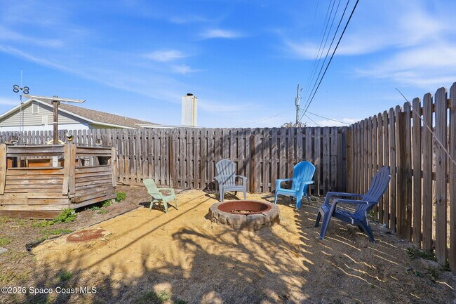 Building Photo - 705 Pelican Dr
