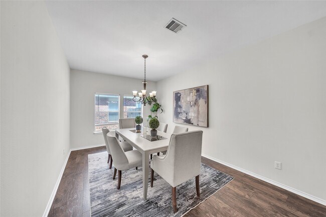 Building Photo - 1911 Mound Lake Dr