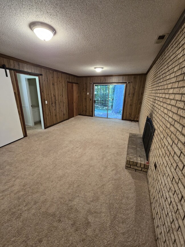 Family Room - 7621 Summerglen Dr