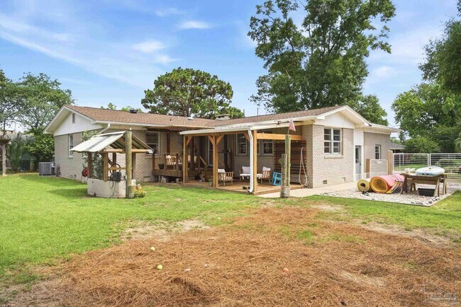 Building Photo - 730 Nagel Dr