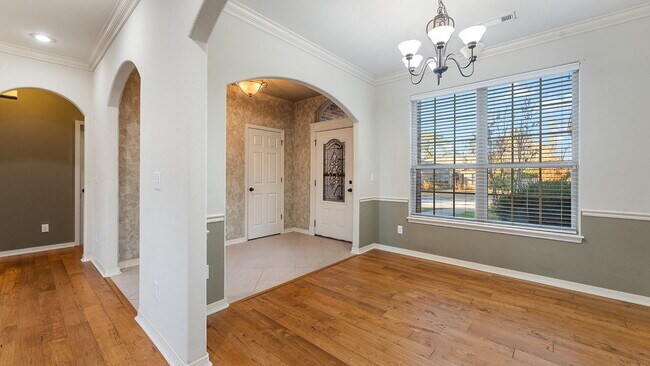 Building Photo - Charming 4-Bedroom Fayetteville Retreat with Granite Accents & Warm Fireplace!