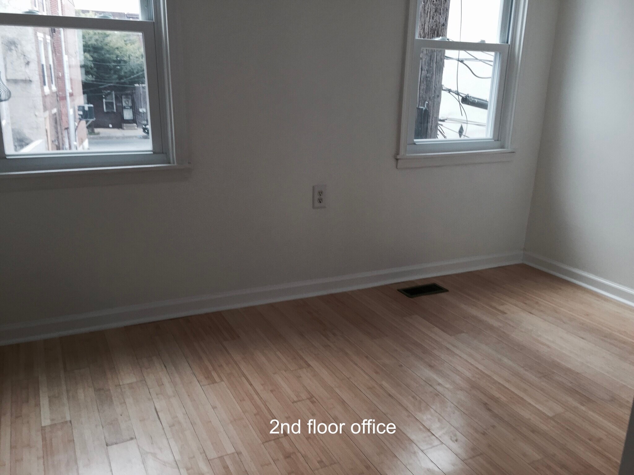 Building Photo - 1037 S Fairhill St