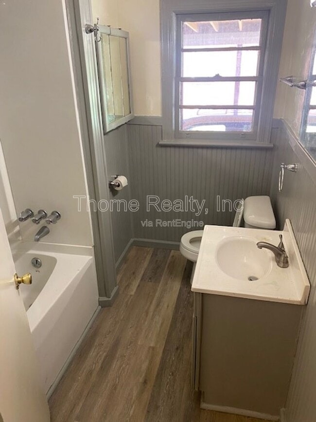 Building Photo - 2008 Beverly Rd