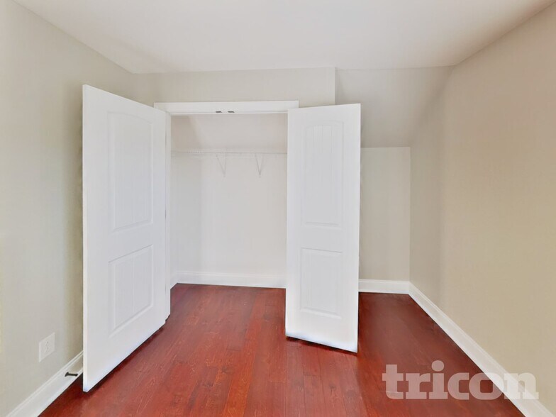 Building Photo - 585 Smoky Mountains Dr