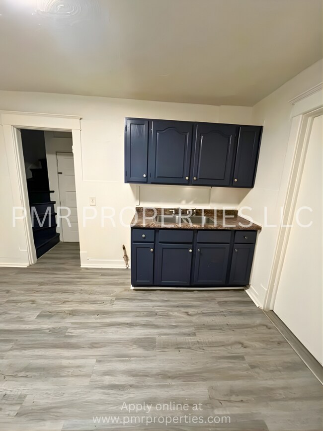 Building Photo - 3026 Pratt Street