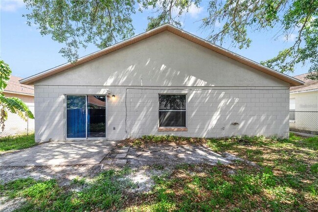 Building Photo - 2152 Rj Cir