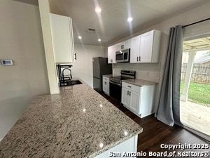 Building Photo - 9142 Valley Ridge