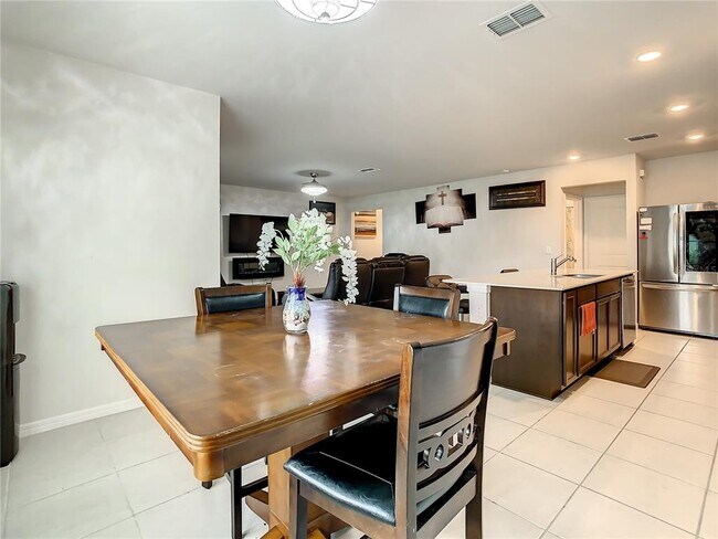 Building Photo - 30344 Marquette Ave