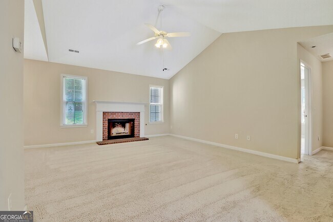 Building Photo - 45 Paces Landing Dr