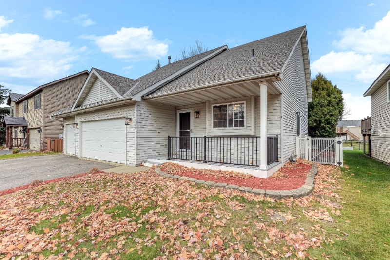 Building Photo - 1109 Larch St