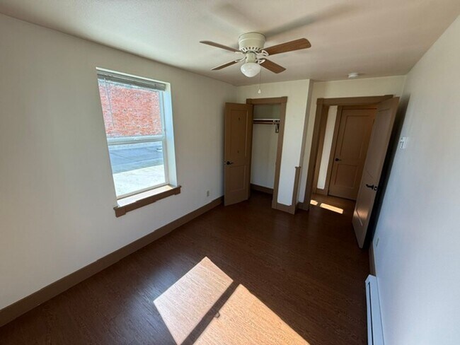 Building Photo - 9996 - Procurement Properties