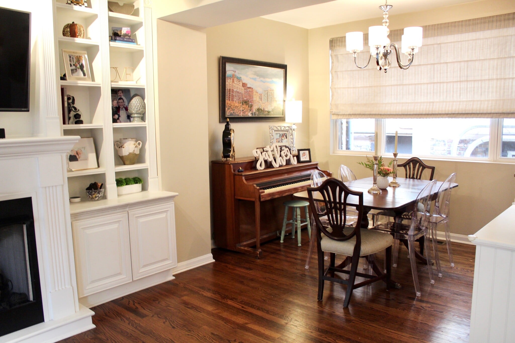Dinning area - 433 W Roscoe St