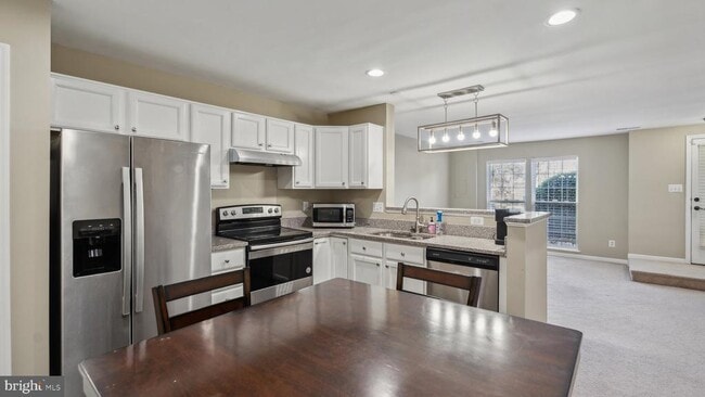 Building Photo - 9304 Witch Hazel Way