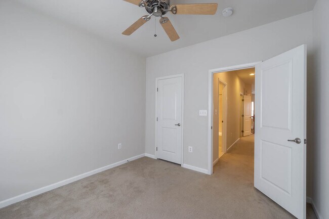Building Photo - 2504 Hurston Ln NE