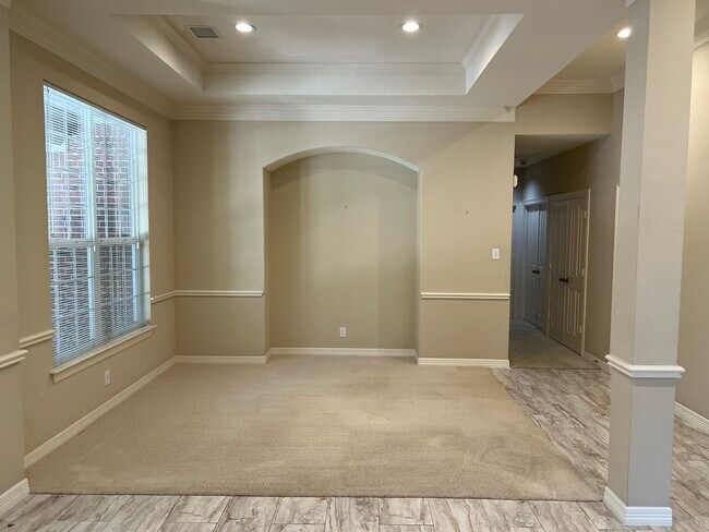Building Photo - 110 S Mill Trace Dr