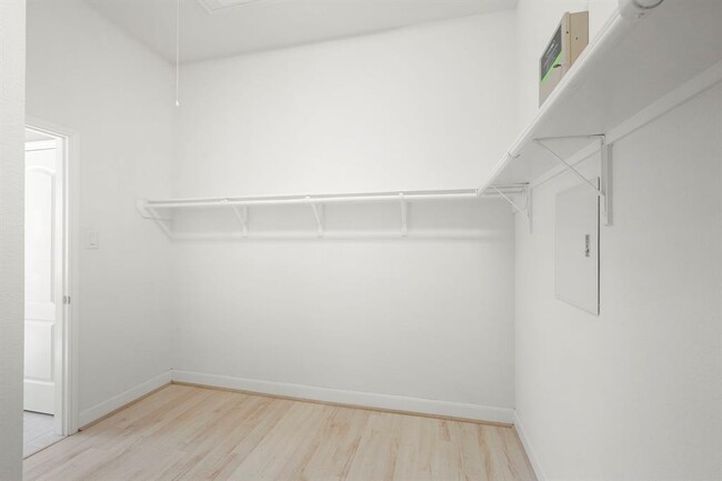 Building Photo - 15415 Dolan Brook Ln