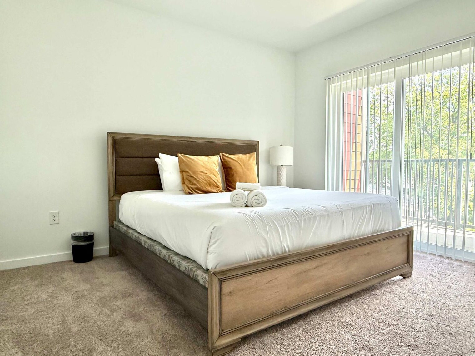 Building Photo - 525 Parkway Dr NE