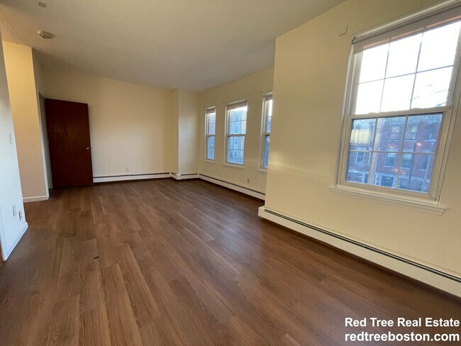 Building Photo - 78 S Huntington Ave