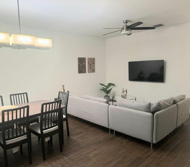 Building Photo - 1129 NW 41st Ln