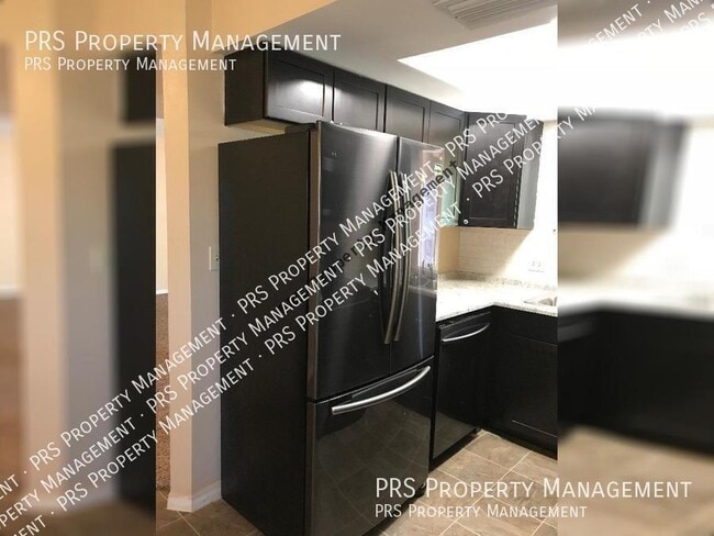 Building Photo - 512 W Malibu Dr