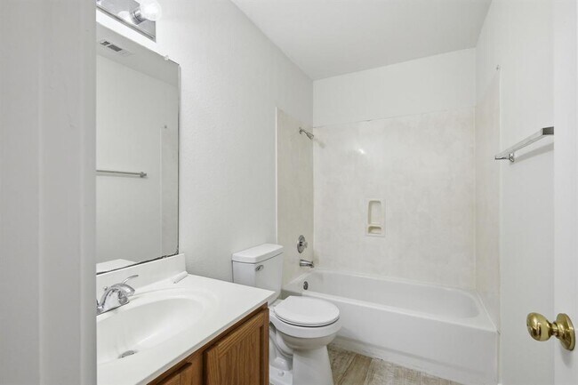 Building Photo - 3357 Pioneer Crossing Dr