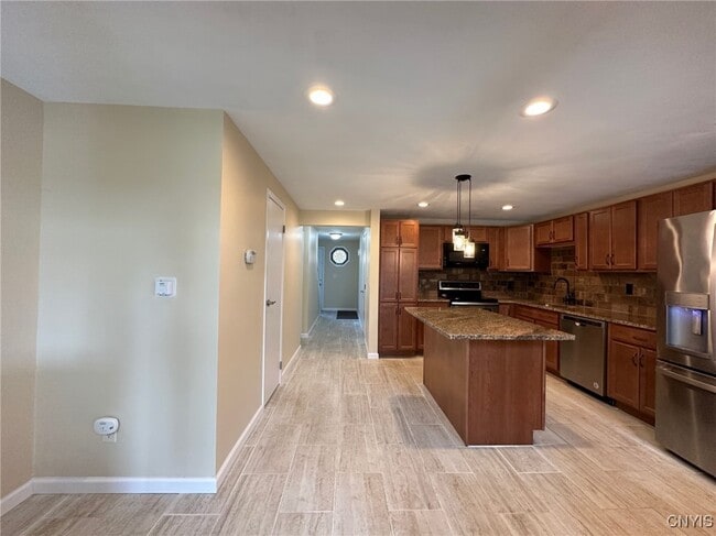 Building Photo - 6148 Bethlehem Ln
