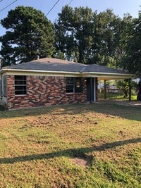 Building Photo - Nicely updated home with large kitchen and...