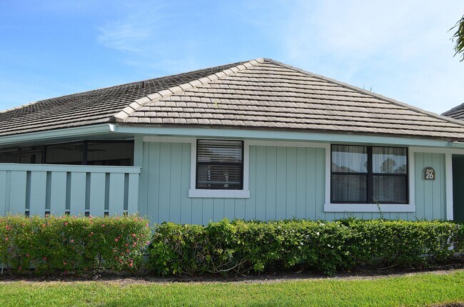 Primary Photo - 1127 E Seminole Ave