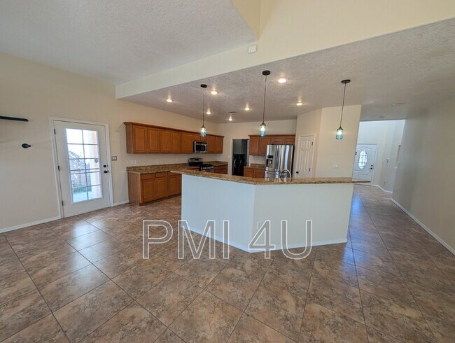 Building Photo - 6101 Eagle Eye Dr NW