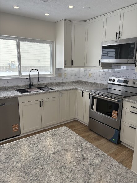 Building Photo - 1133 Reveres Run