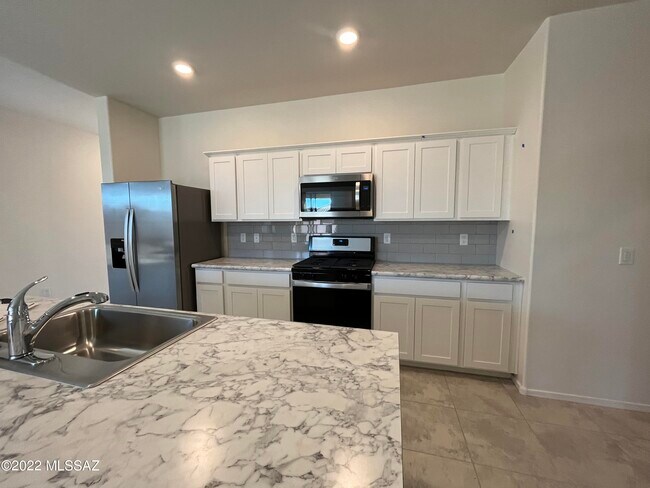 Building Photo - 7846 S New Strike Way