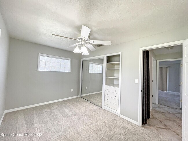 Building Photo - 305 Belmont Dr