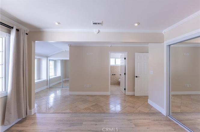 Building Photo - 15815 Silvergrove Dr