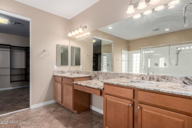 Building Photo - 2585 E Carob Dr