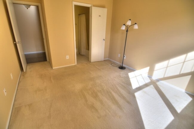 Building Photo - 1793 Jonathan Way