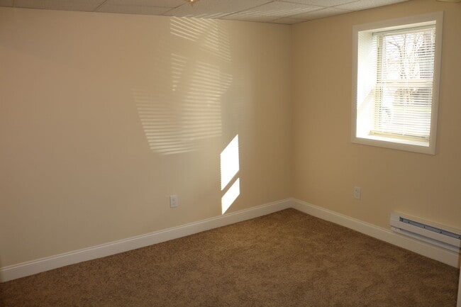 Building Photo - BLA 36 Washington