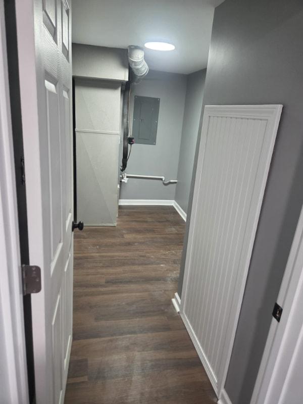 Building Photo - 513 N Miles St