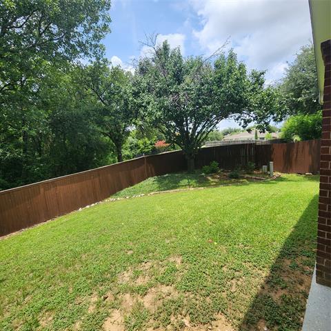Building Photo - 1104 Summerbrook Dr