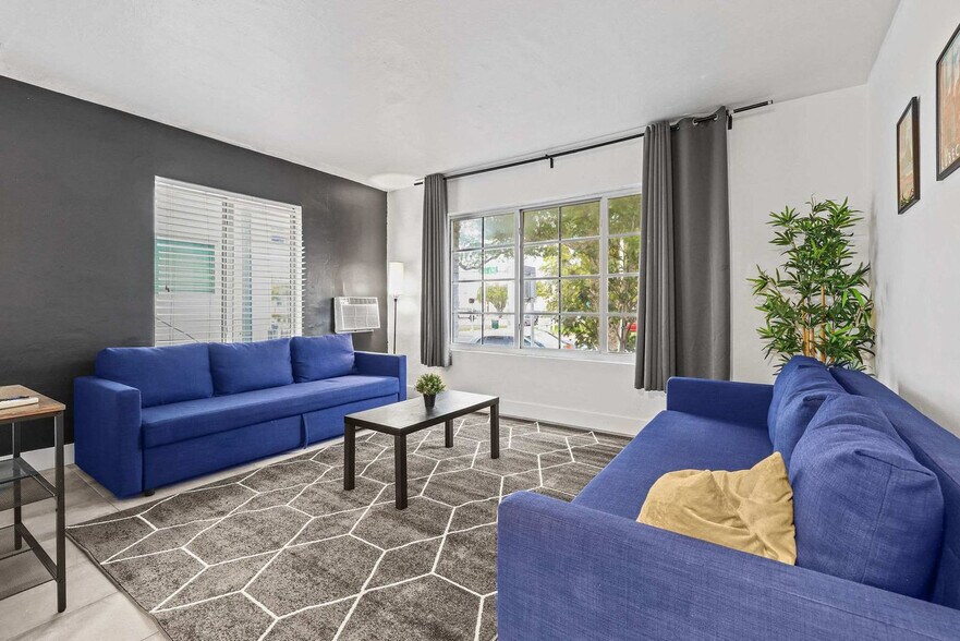 Building Photo - 7340 Harding Ave